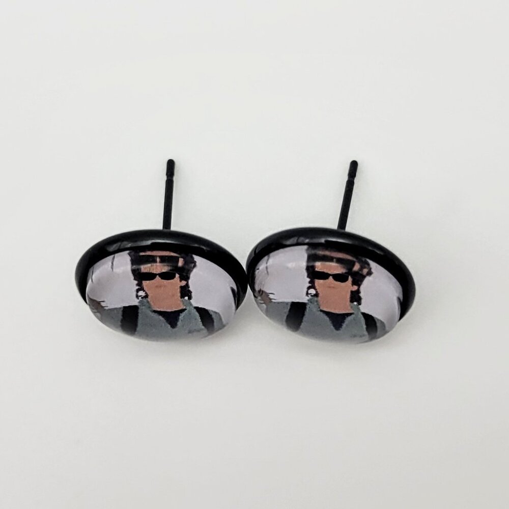 Stranger Things Steve Harrington Women's Anime Fashion Stud Earrings - Picture 2 of 2